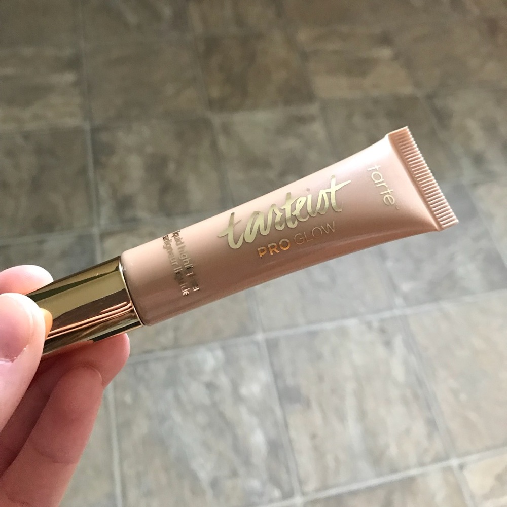 🔥Full size tarte exposed liquid highlight! New!🔥